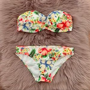 BNWOT Victoria’s Secret Push-up Bandeau Bikini Set